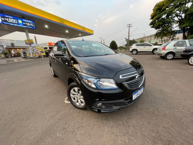 ONIX 2016 1.0 LT COMPLETO EXCELENTE CARRO