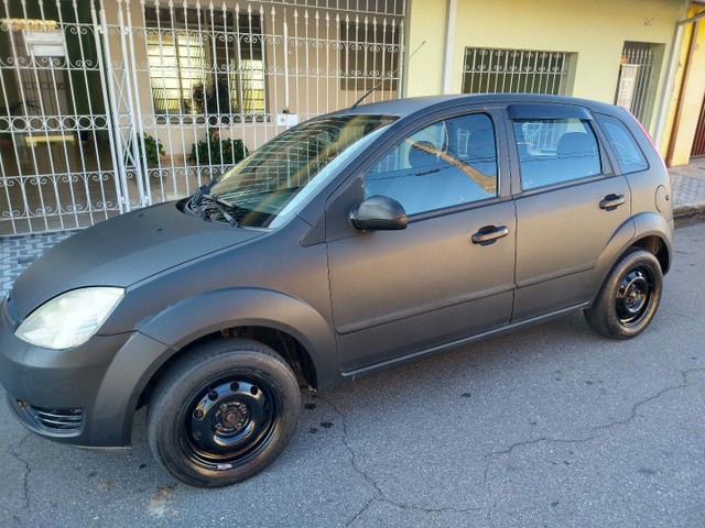 FORD FIESTA 1.6 FLEX PRETO FOSCO ÓTIMOS CUIDADOS