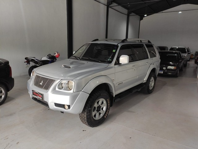 MITSUBISHI PAJERO SPORT HPE 2.4 4X4 DIESEL AUT.