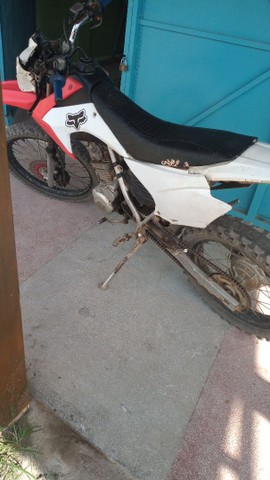 MOTO RONDA 200