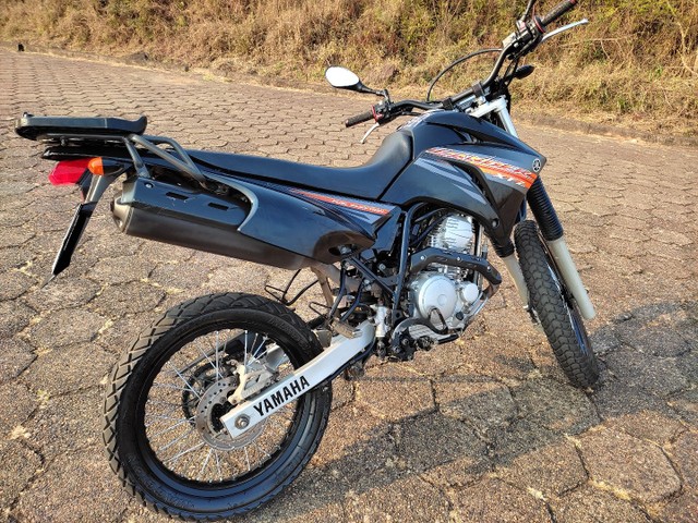 XTZ LANDER 250 PARA PESSOAS EXIGENTES