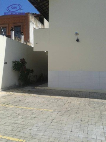 Apartamento com 2 dormitórios para alugar, 50 m² por R$ 550,00/mês - Barroso - Fortaleza/C - Foto 15