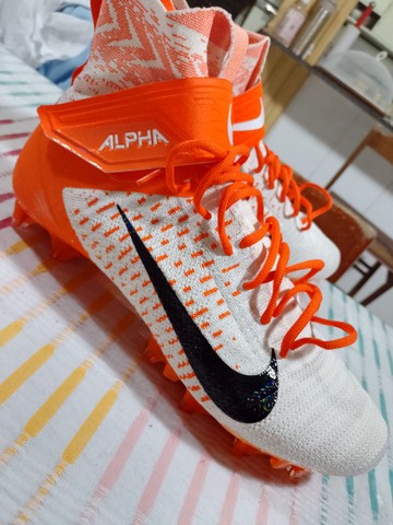 nike alpha chuteira