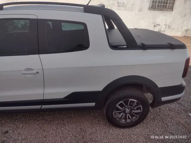 carro volkswagen saveiro cross 1 6 total flex 16v cd 2023 183286