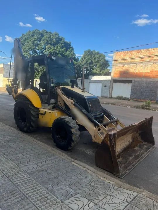 Retroescavadeira New Holland LB90  - Foto 3