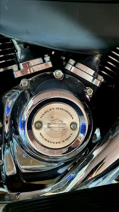 HARLEY-DAVIDSON ULTRA LIMITED - Foto 10