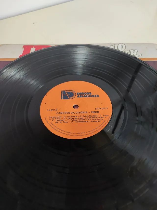 LP disco vinil Iris Rezende - o povo no poder, com encarte. - Foto 4