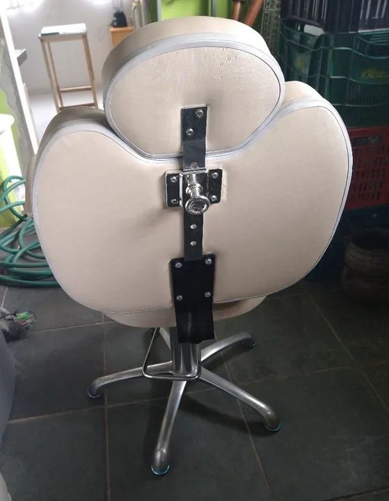 Cadeira para salão de cabeleireiros - Foto 2