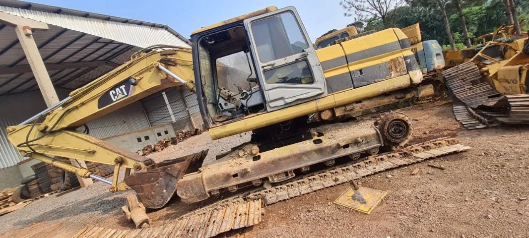 Sucata de Escavadeira Hidráulica Caterpillar 320c Para Retirada De Peças - Foto 2
