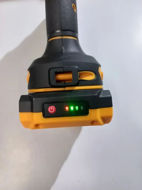 Furadeira/Parafusadeira DEKO 20V - Foto 3