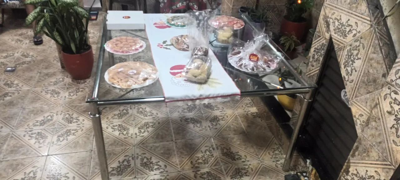 Mesa de Jantar tampo de vidro  - Foto 2