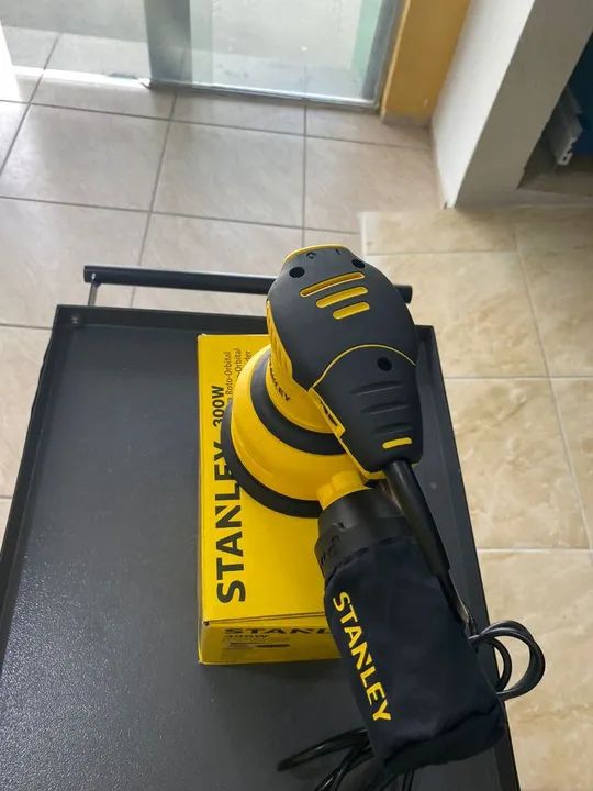 Lixadeira Roto Orbital 300w Ss30-B2 - Stanley (Loja/Nova) - Foto 5