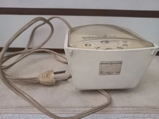 Despertador antigo General Electric 110v  - Foto 3