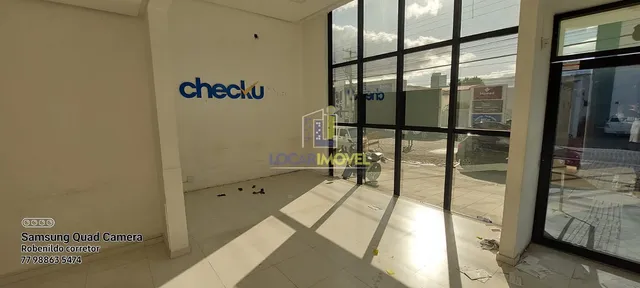 Oportunidade para Empreendedores! Prédio com 26 salas para locação, em área estratégica pa