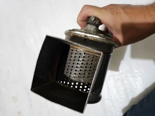 Antiguidade ralador antigo fama bom estado - Foto 6