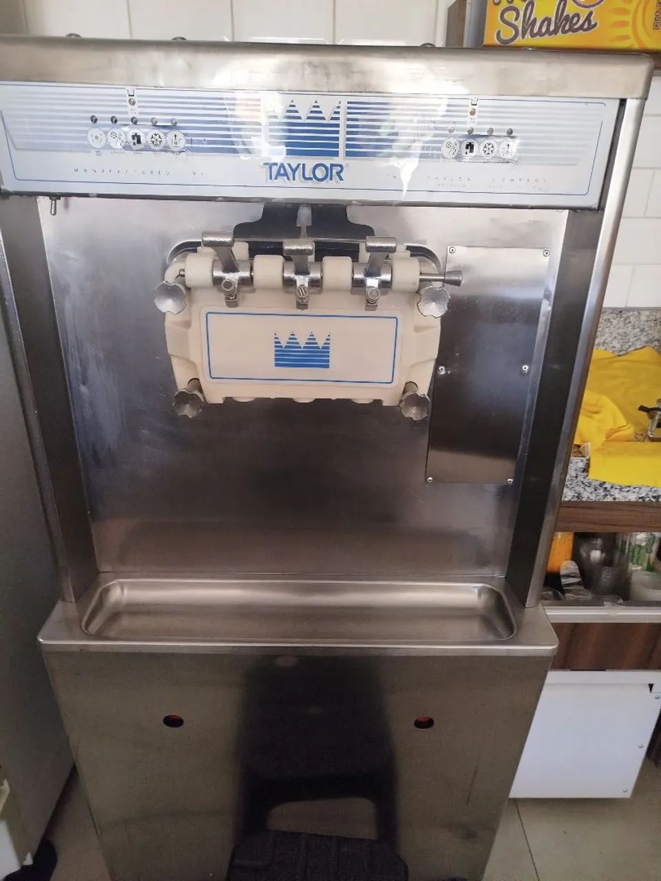 Máquina de Sorvete Taylor 8754 