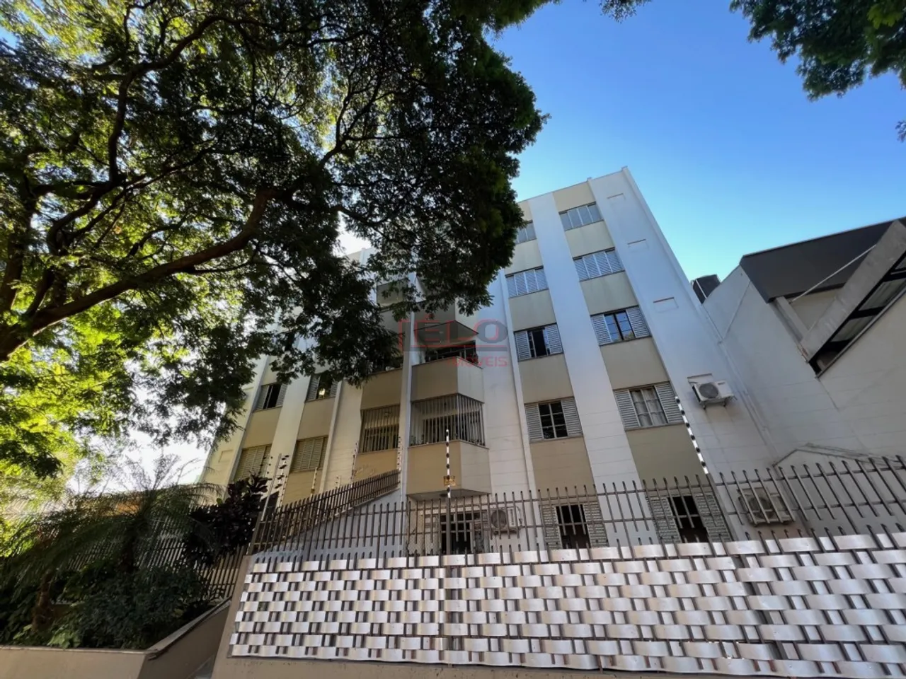Apartamento 3 quartos - Próximo a UEM