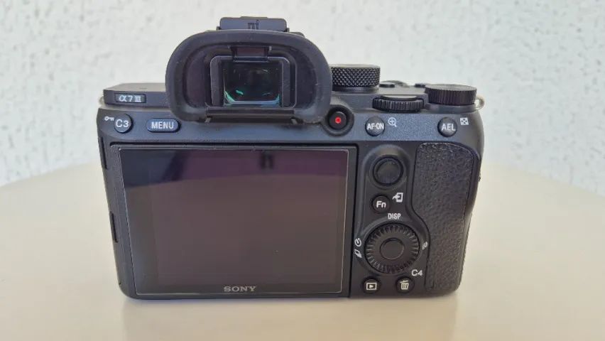 Câmera Sony Alpha 7III Mirrorless Full-frame - Corpo - Foto 5
