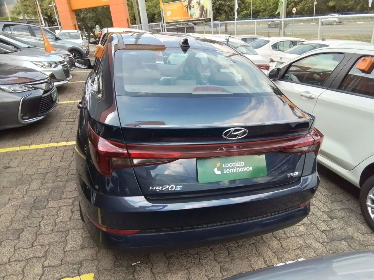 Hyundai HB20S Comfort 1.0 Flex 12V Mec., foto 5 de 11