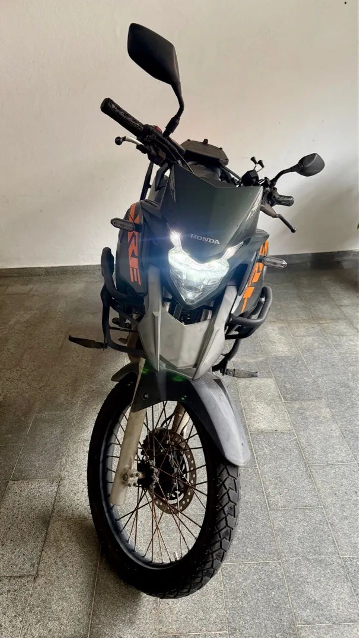 XRE 300 Adventure com ABS 18/19