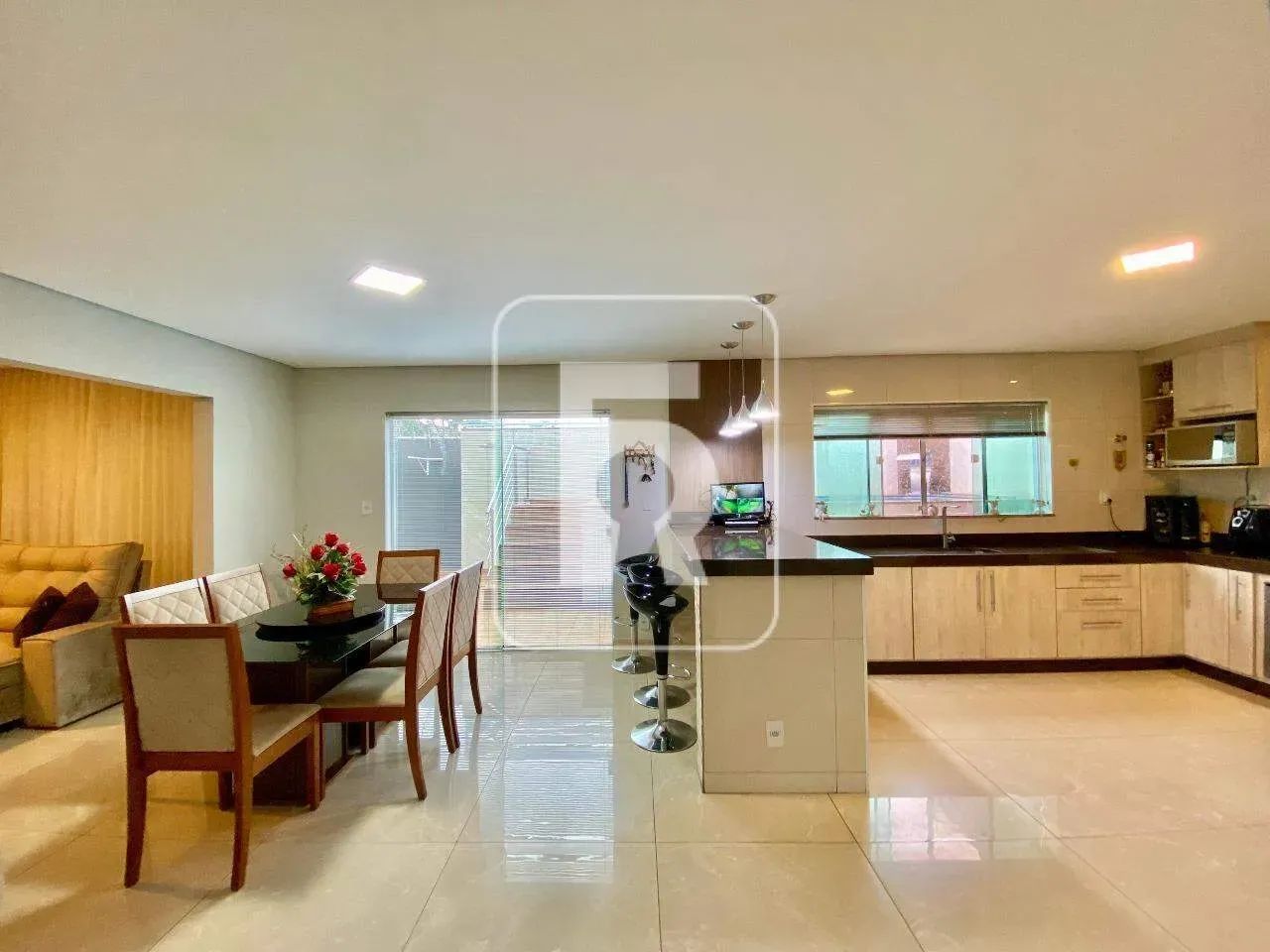 Casa à venda, 3 quartos, 1 suíte, 4 vagas, Santa Clara - Conselheiro Lafaiete/MG