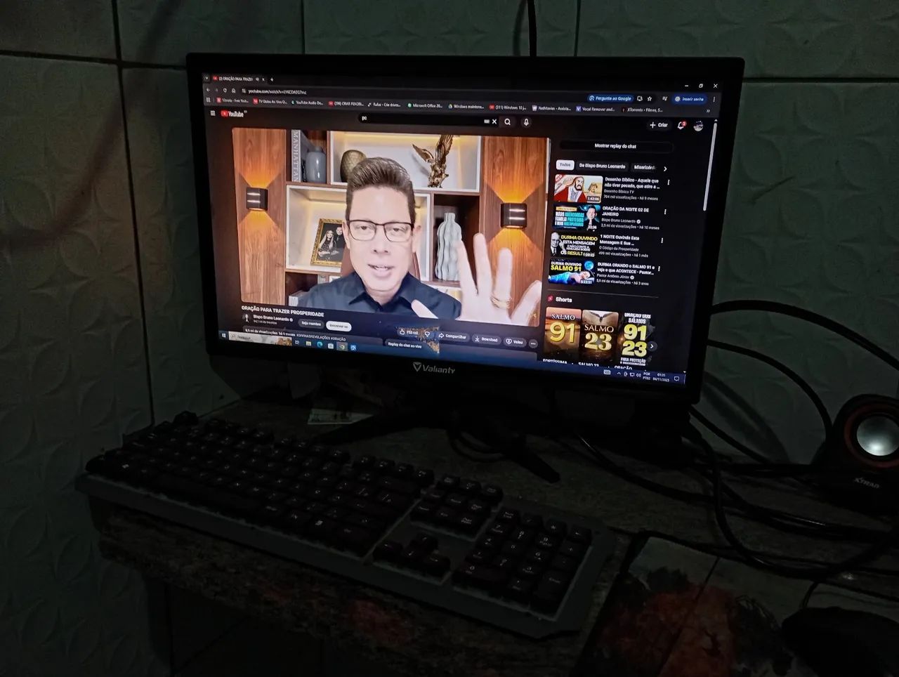 COMPUTER WITH 2ND-GENERATION I3 PROCESSOR + 21-INCH MONITOR64286209253121121