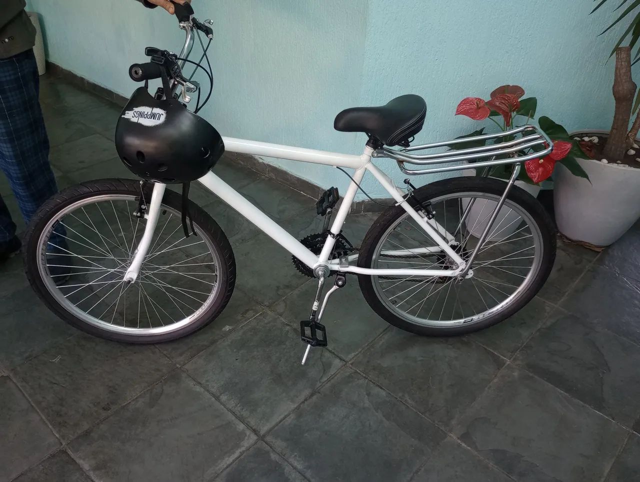 Bicicleta branca aro 26