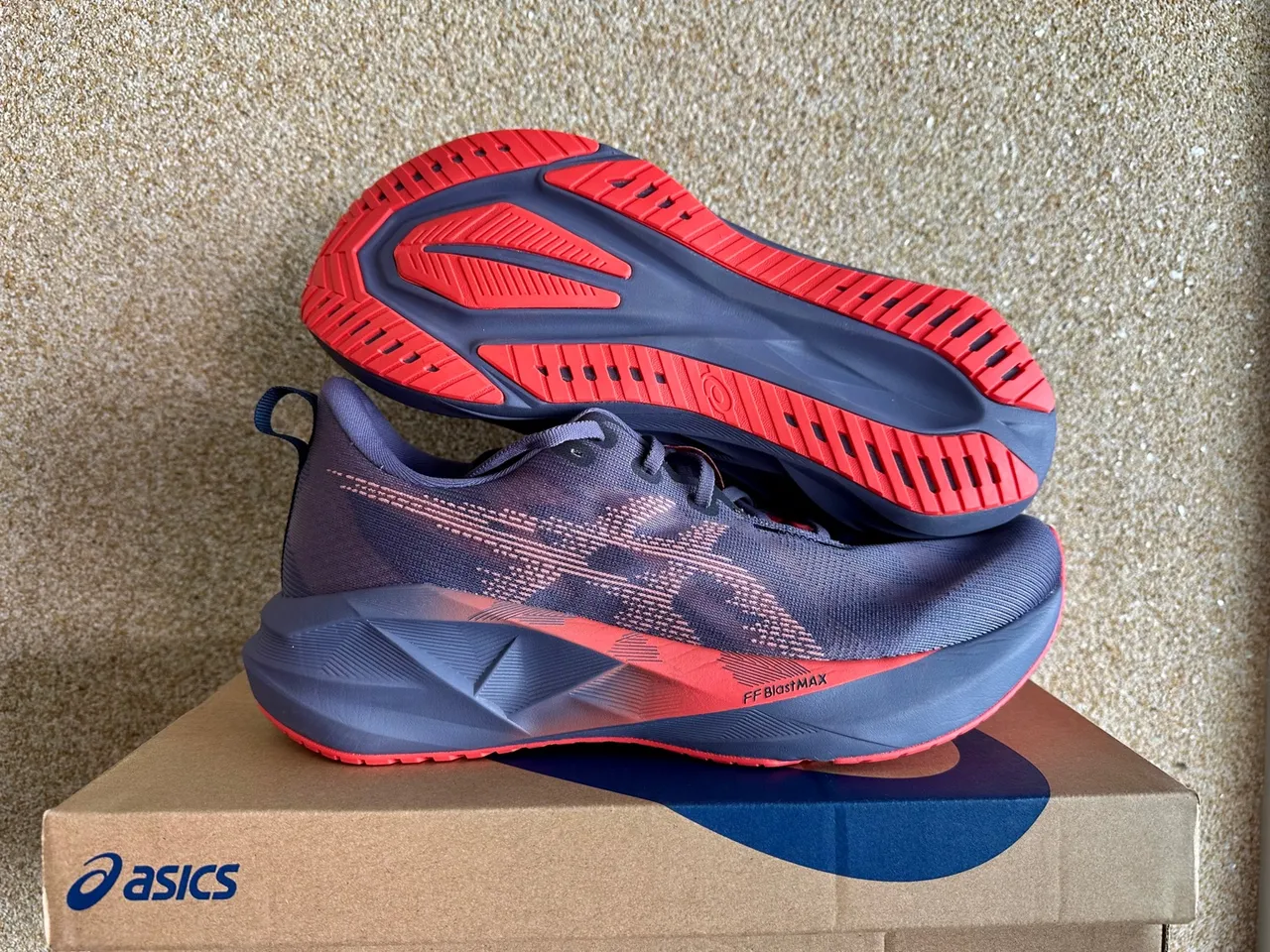 ASICS NOVABLAST 5