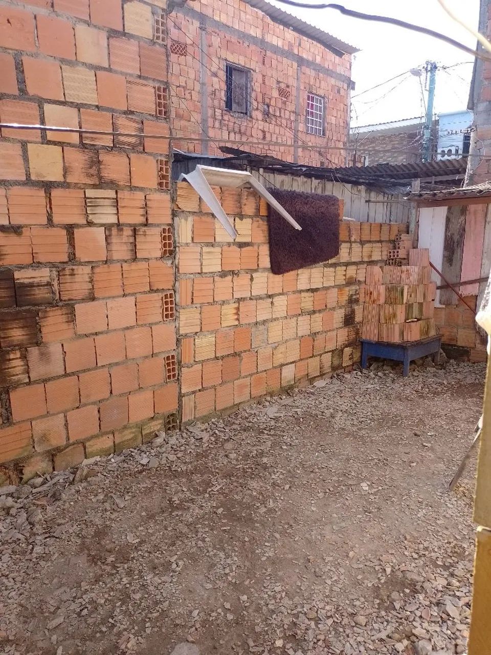 Vendo uma casa no japiim  NEGOCIÁVEL  - Foto 2