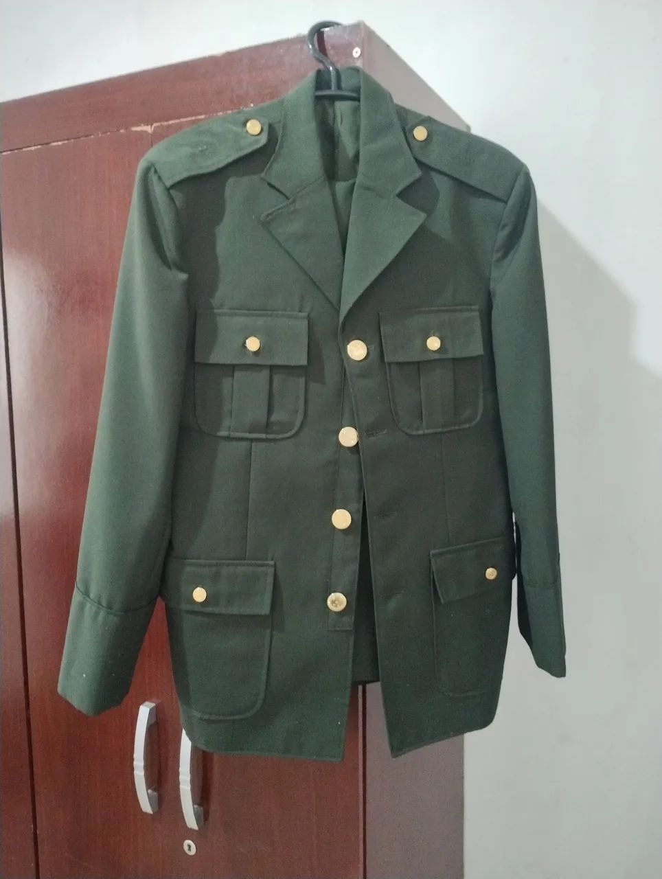 Casaco Militar Verde - Estilo e Elegância formatura 