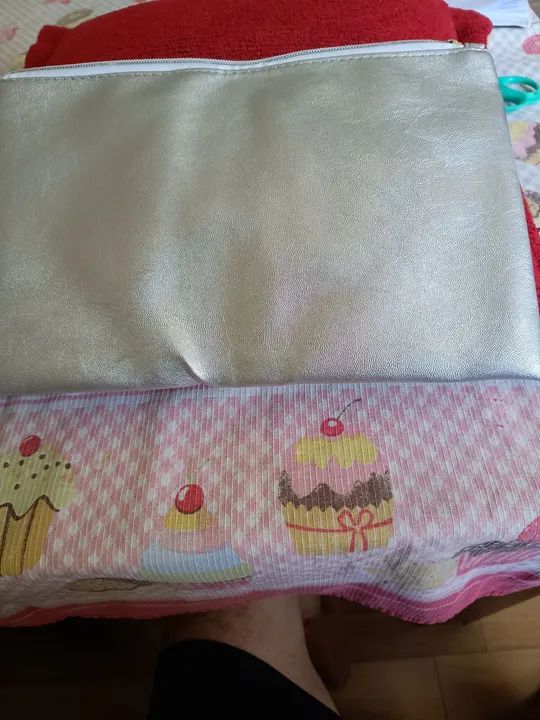 Bolsa de mão nécessaire feminina prata - Foto 2