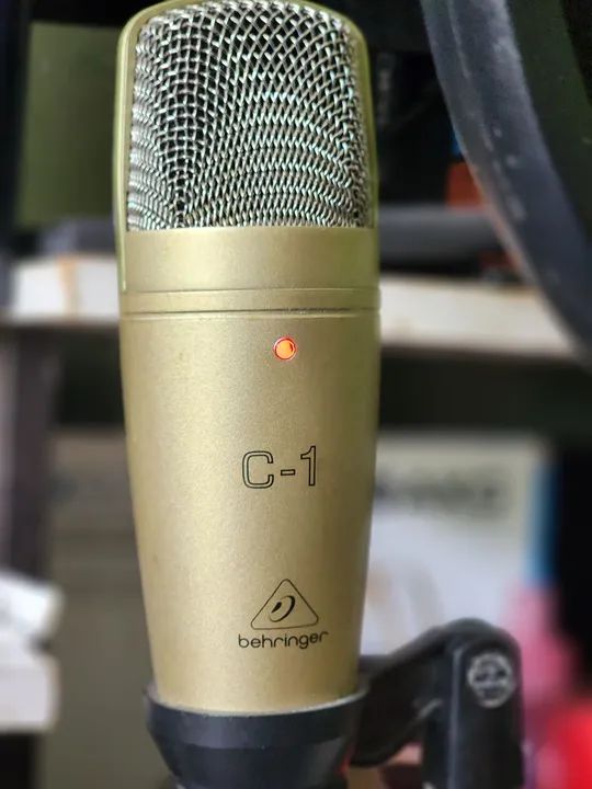 Microfone C1 behringer com suporte e caixa 