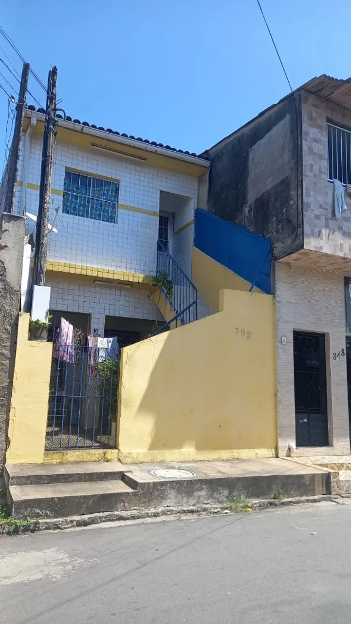 Vendo casa na Jatiúca (aceito financiamento Caixa ou outro Banco).
