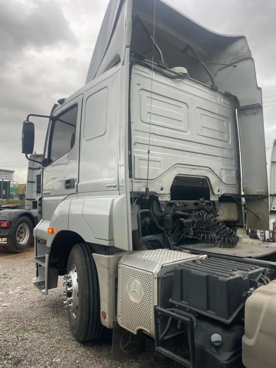 Mercedes-Benz 2036 4x2 ano 2013 Automático - Foto 4