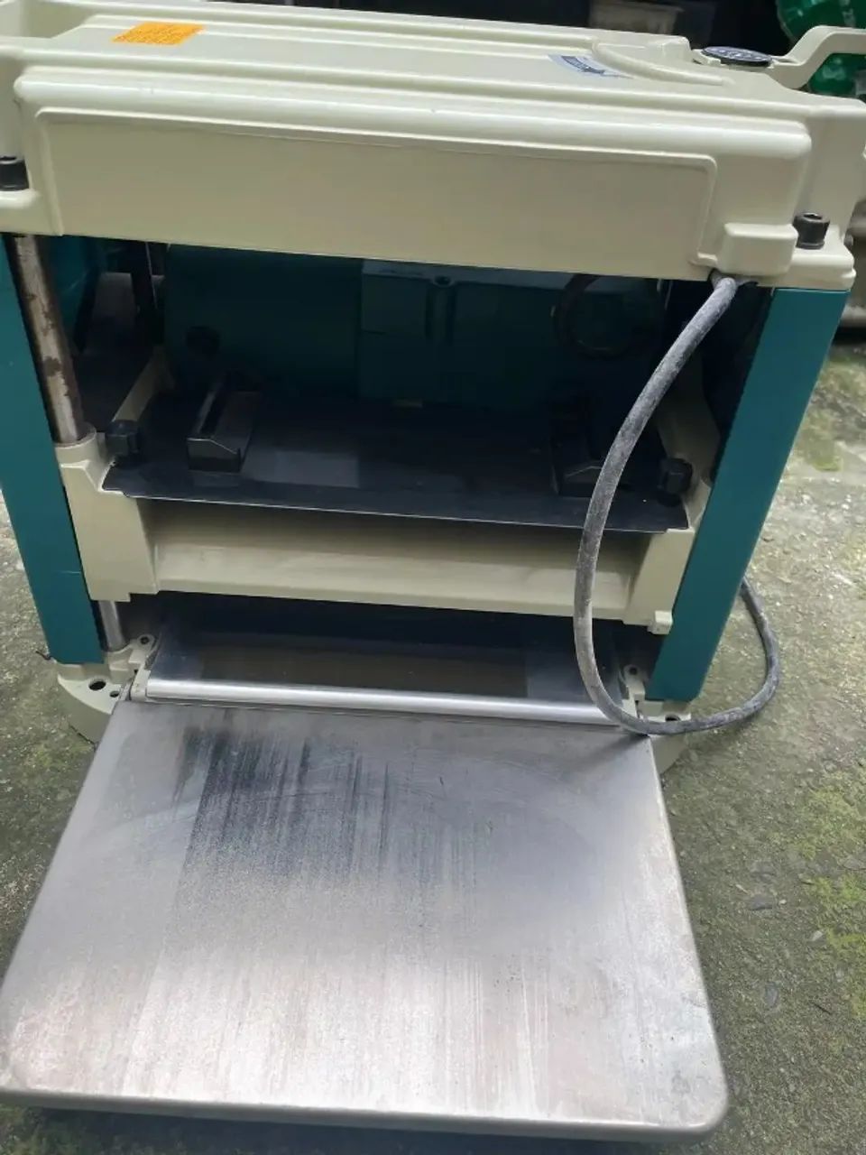 Makita 2012 nb usada