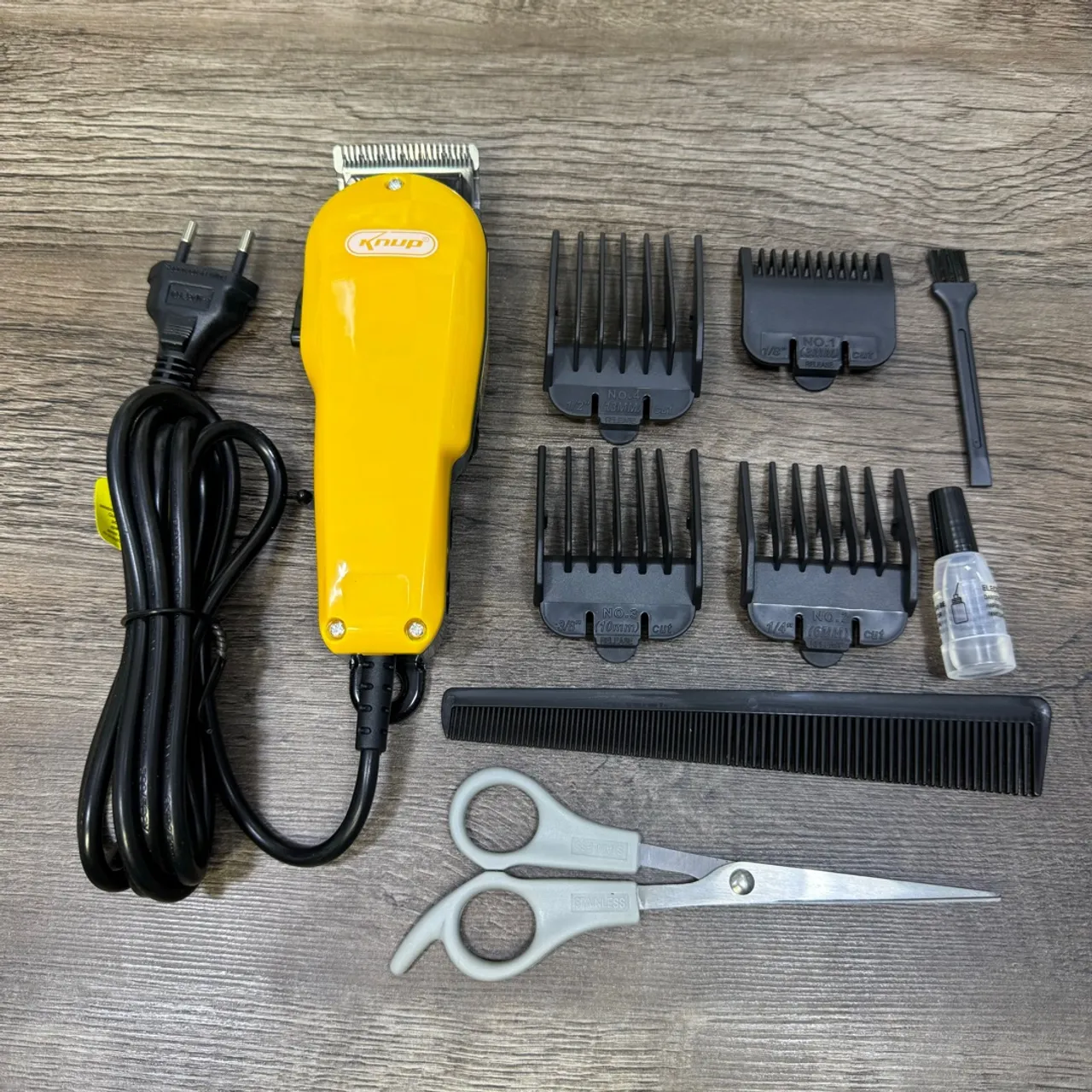 Máquina de Cortar Cabelo Profissional - Kit Completo