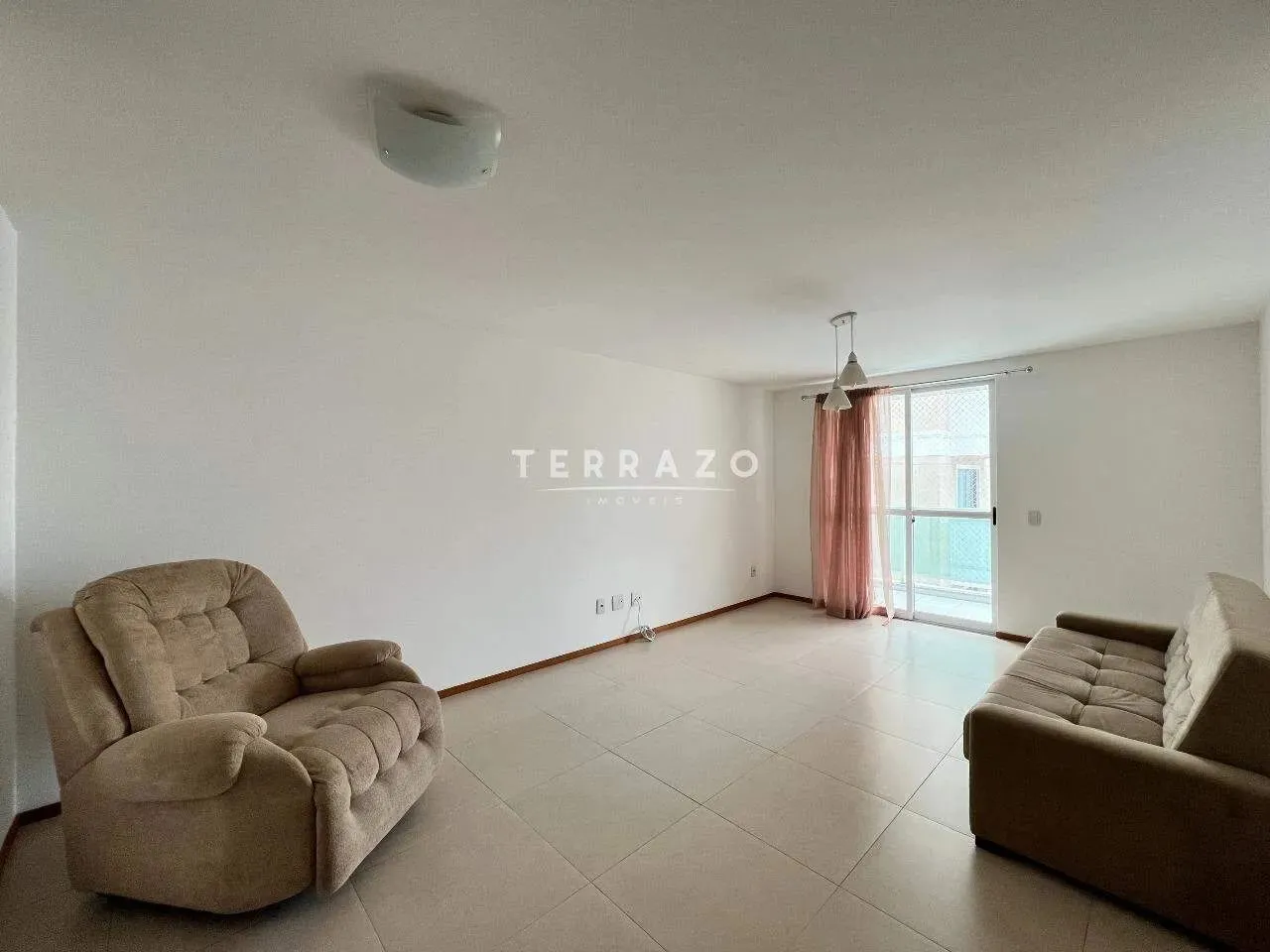 Apartamento à venda, 2 quartos, 1 suíte, 1 vaga, Agriões - Teresópolis/RJ