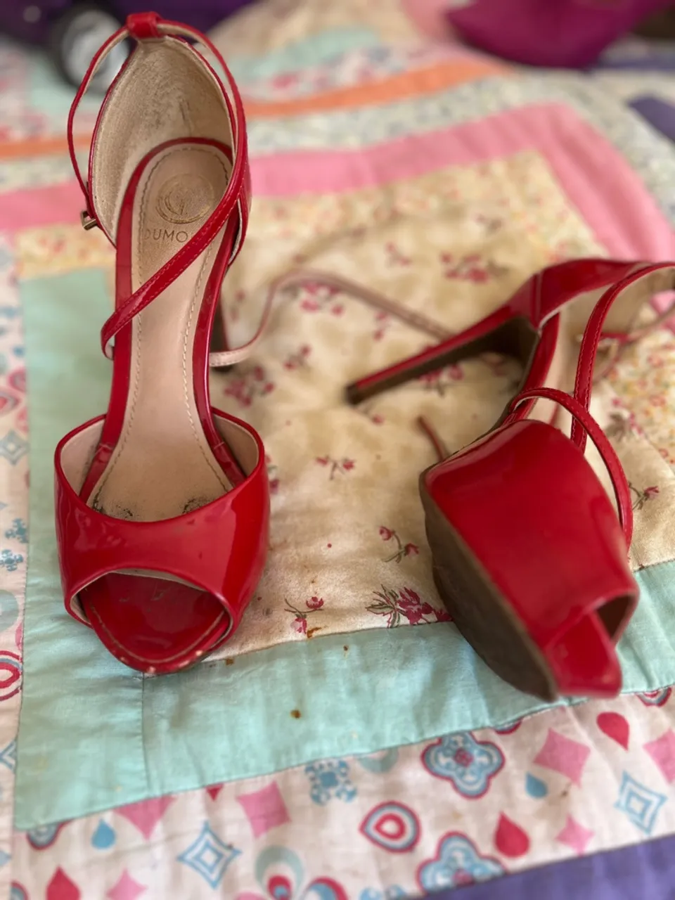 Sandália Peep Toe Dumond Verniz Vermelha