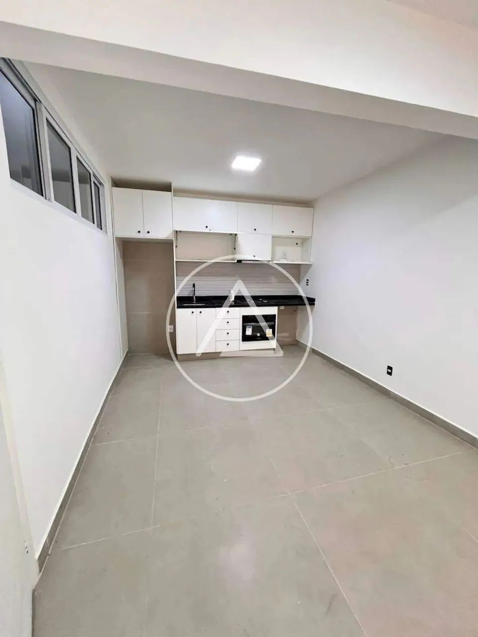Atlântica Imóveis tem excelente apartamento para locação no Centro de Macaé! - Foto 3