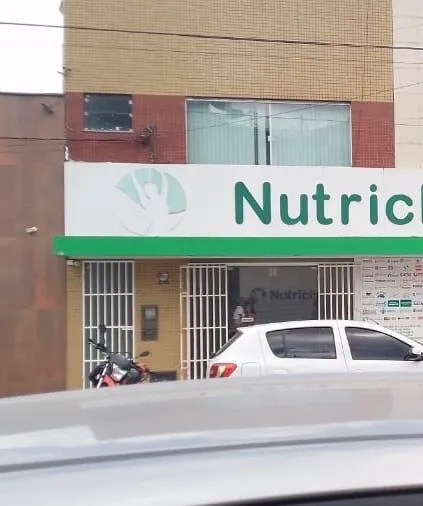 Vendo ou troco prédio comercial no centro de Feira de Santana
