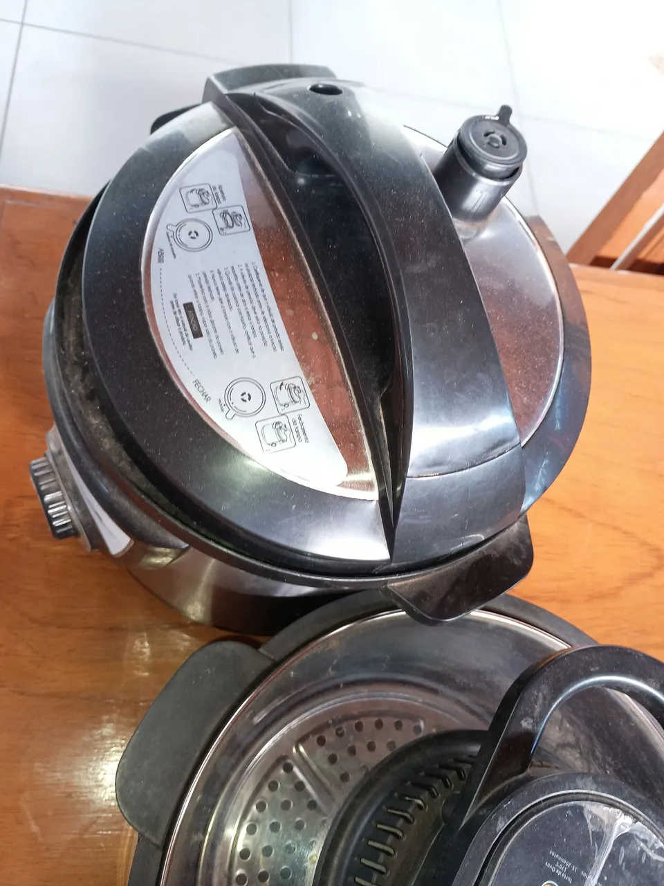 Panela Elétrica de Pressão e Air Fryer