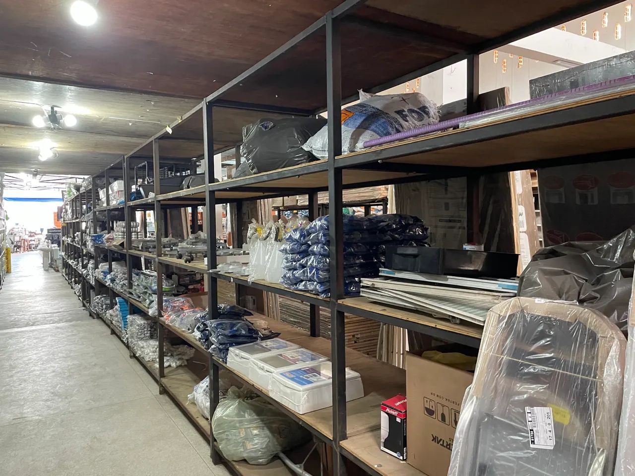 Prateleiras para estoque.  - Foto 3