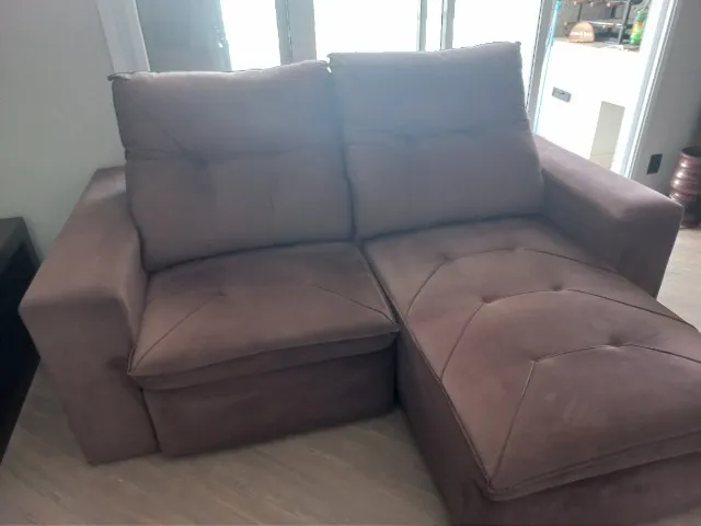 Sofá articulável 2,10 mts seminovo.