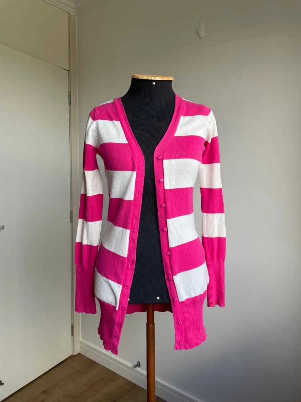 Cardigan listras branco e rosa tam PP da