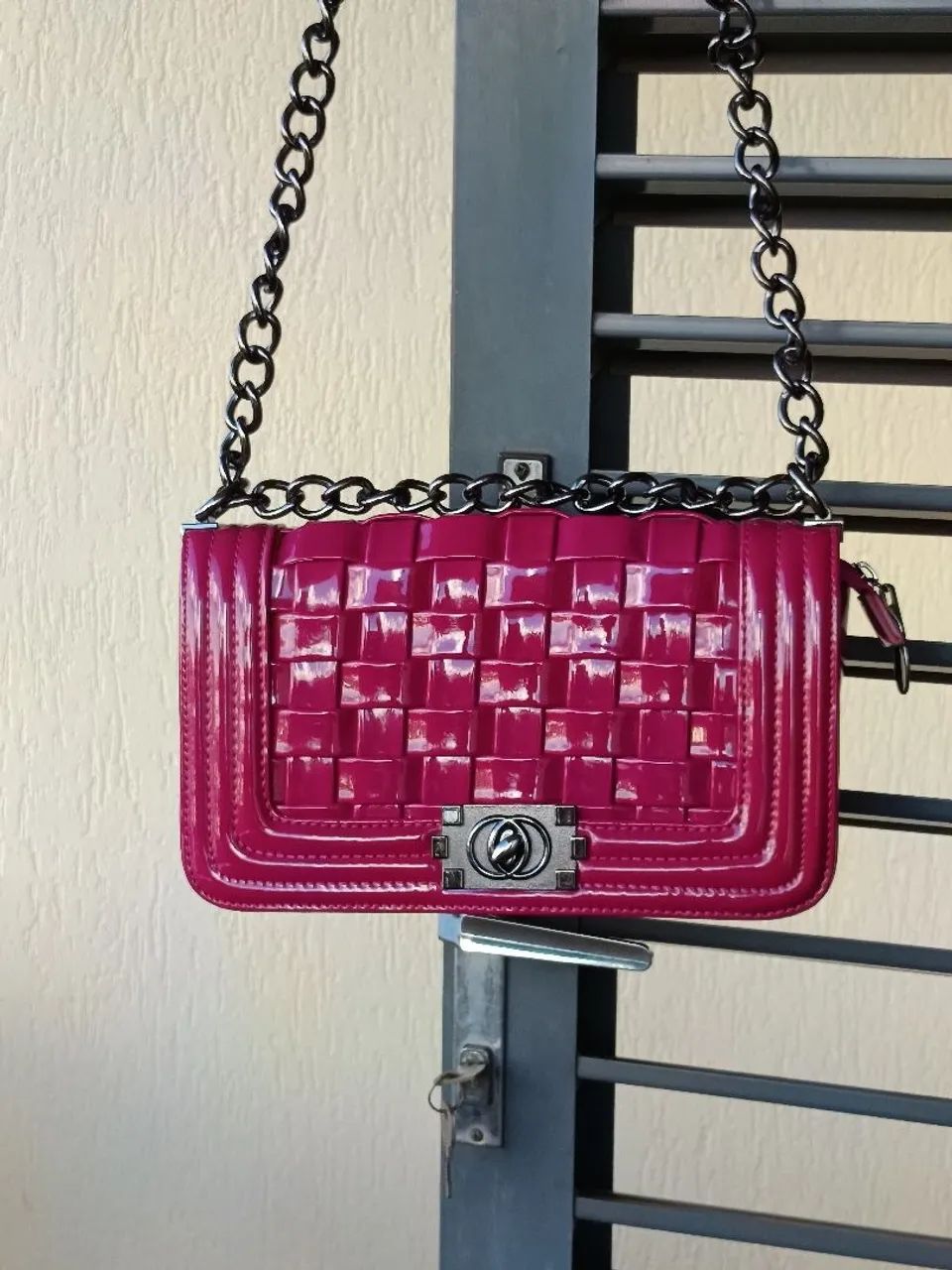 Bolsa feminina verniz  - Foto 5