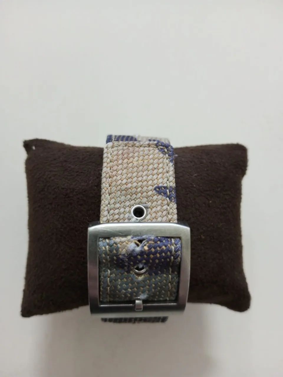 Relogio Calvin Klein Jeans pulseira de tecido. - Foto 2