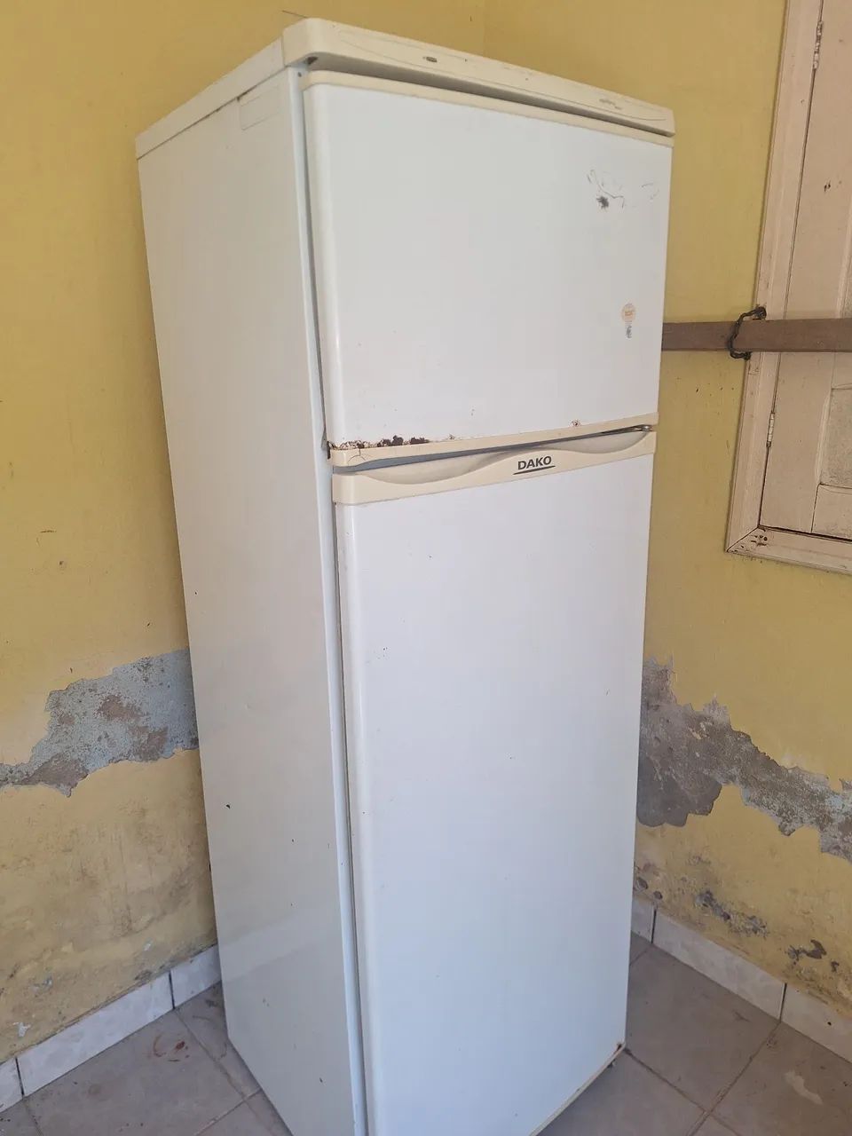 Vendo geladeira 