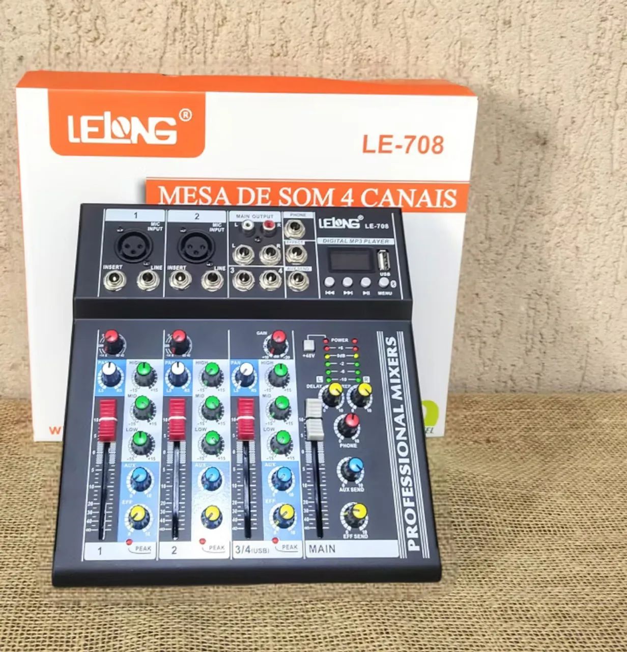 Mesa de som Lelong 4 canais LE 708