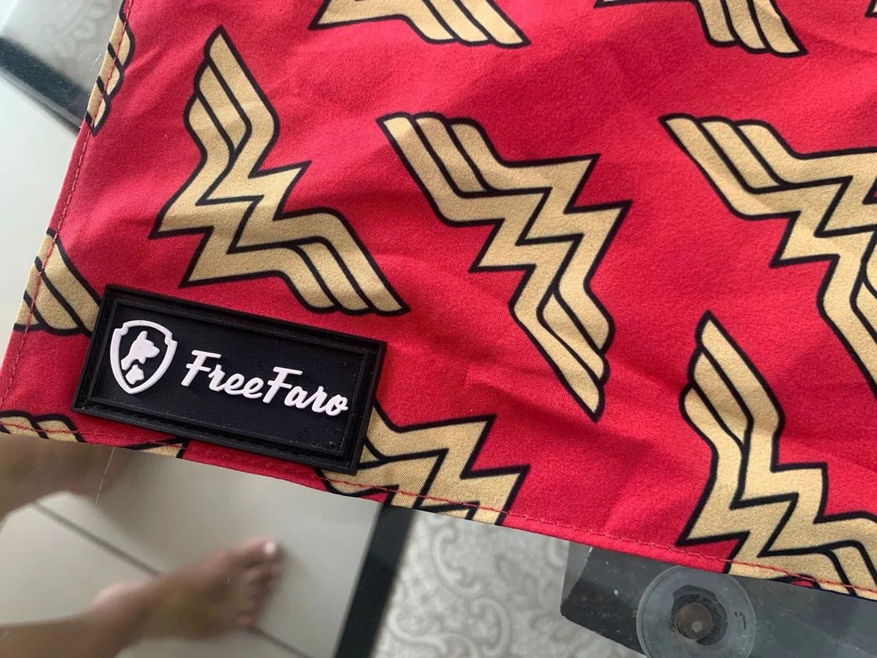 Lenço para prys da Free Faro original da mulher maravilha  - Foto 2