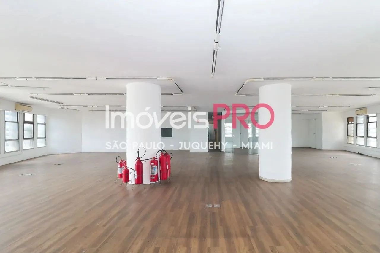 Excelente conjunto comercial para Venda ou Locação, em Edifício ícone de São Paulo.